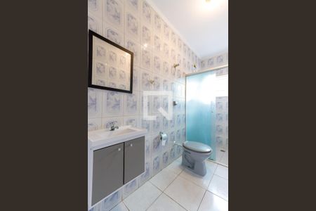 Banheiro da Suíte de casa para alugar com 2 quartos, 100m² em Vila Maria Baixa, São Paulo