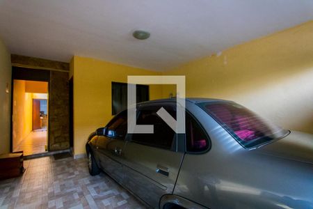 Casa à venda com 174m², 3 quartos e 2 vagas Casa à venda com 174m², 3 quartos e 2 vagasGaragem