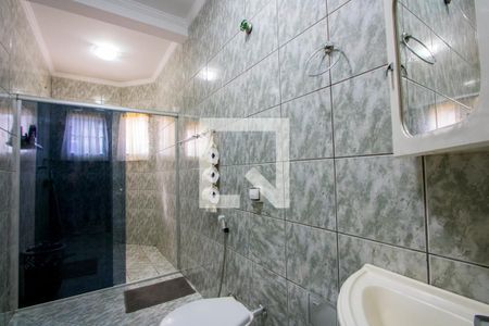 Casa à venda com 174m², 3 quartos e 2 vagas Casa à venda com 174m², 3 quartos e 2 vagasBanheiro do quarto 1