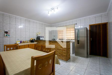 Casa à venda com 174m², 3 quartos e 2 vagas Casa à venda com 174m², 3 quartos e 2 vagasCopa/Cozinha