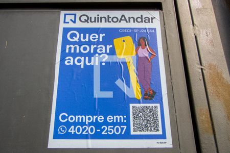 Casa à venda com 174m², 3 quartos e 2 vagas Casa à venda com 174m², 3 quartos e 2 vagasPlaquinha