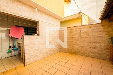 Casa à venda com 174m², 3 quartos e 2 vagas Casa à venda com 174m², 3 quartos e 2 vagasQuintal/Espaço gourmet