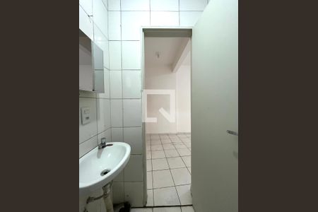 Banheiro  de casa para alugar com 1 quarto, 55m² em Vila Guarani (z Sul), São Paulo