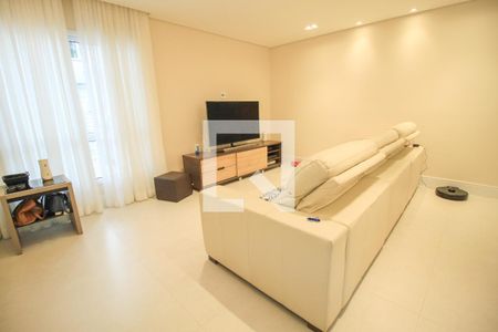 Sala de casa à venda com 3 quartos, 130m² em Vila Invernada, São Paulo