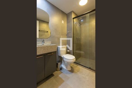 Banheiro de apartamento para alugar com 1 quarto, 29m² em Bela Vista, Porto Alegre