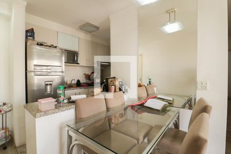 Sala de apartamento à venda com 3 quartos, 62m² em Vila Vitorio Mazzei, São Paulo