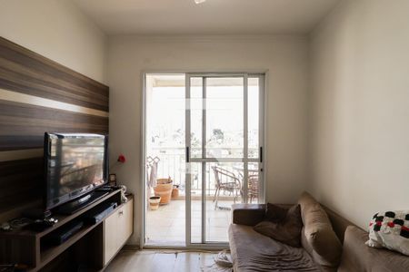 Sala de apartamento para alugar com 3 quartos, 62m² em Vila Vitorio Mazzei, São Paulo