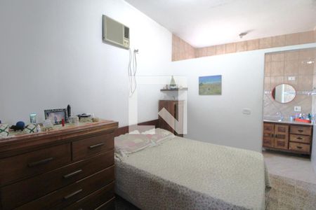 Quarto 3 de casa para alugar com 5 quartos, 268m² em Jardim Tupã, São Paulo