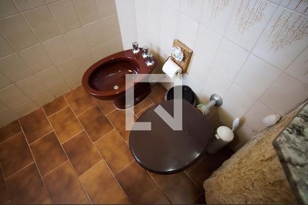 Casa de condomínio à venda com 117m², 4 quartos e 2 vagas Casa de condomínio à venda com 117m², 4 quartos e 2 vagasBanheiro 2