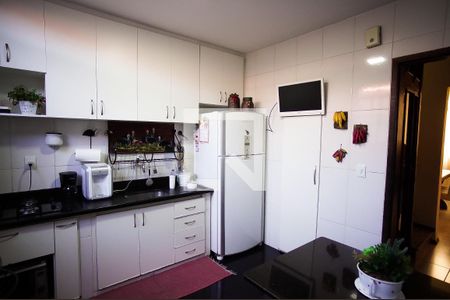 Casa de condomínio à venda com 117m², 4 quartos e 2 vagas Casa de condomínio à venda com 117m², 4 quartos e 2 vagasCozinha