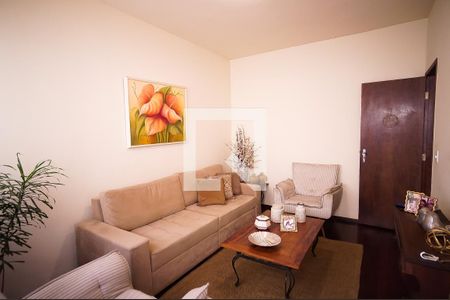 Sala de casa de condomínio à venda com 4 quartos, 117m² em Santa Rosa, Belo Horizonte