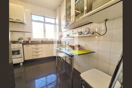 Cozinha de apartamento à venda com 3 quartos, 184m² em Cidade Nova, Belo Horizonte