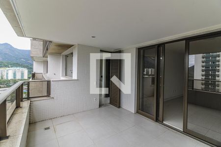 Varanda de apartamento à venda com 3 quartos, 131m² em Barra da Tijuca, Rio de Janeiro