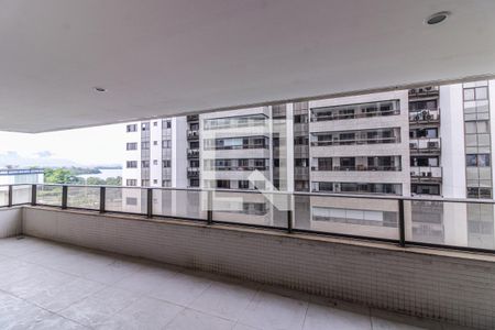 Varanda de apartamento à venda com 3 quartos, 134m² em Barra da Tijuca, Rio de Janeiro