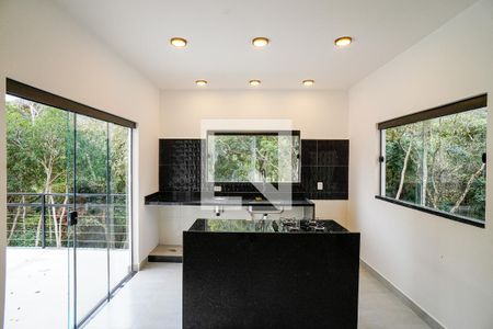 Casa para alugar com 96m², 2 quartos e 2 vagasSala/Cozinha