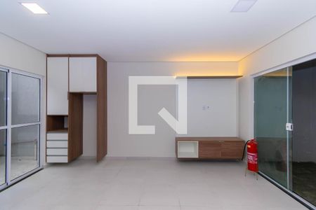 Sala de apartamento para alugar com 2 quartos, 45m² em Vila Ivone, São Paulo