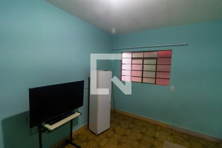 Sala de casa para alugar com 3 quartos, 100m² em Vila Virginia, Itaquaquecetuba