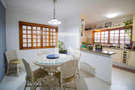 Sala de Jantar de casa à venda com 4 quartos, 260m² em Parque Vitoria, São Paulo