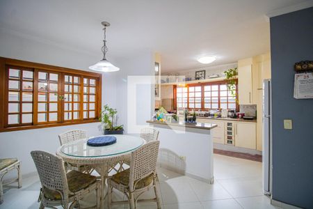 Sala de Jantar de casa à venda com 4 quartos, 260m² em Parque Vitoria, São Paulo