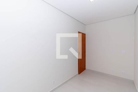 Quarto 1 de apartamento para alugar com 2 quartos, 45m² em Vila Ivone, São Paulo