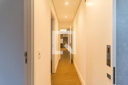 Corredor de apartamento para alugar com 3 quartos, 96m² em Vila Mogilar, Mogi das Cruzes