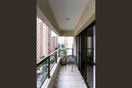 Varanda da Sala de apartamento à venda com 3 quartos, 131m² em Vila Suzana, São Paulo