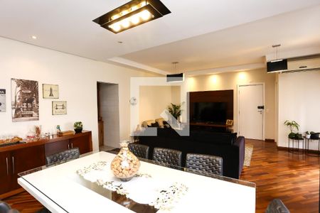 Sala de apartamento à venda com 3 quartos, 131m² em Vila Suzana, São Paulo