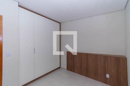 Quarto 2 de apartamento para alugar com 2 quartos, 51m² em Vila Ivone, São Paulo