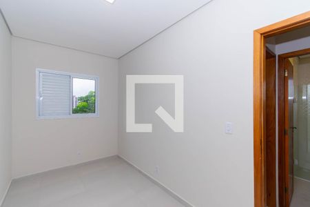 Quarto 1 de apartamento para alugar com 2 quartos, 45m² em Vila Ivone, São Paulo