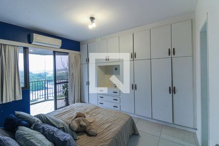 Suíte  de apartamento à venda com 4 quartos, 140m² em Barra da Tijuca, Rio de Janeiro