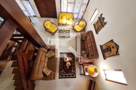 Sala de casa à venda com 6 quartos, 360m² em Piratininga, Niterói