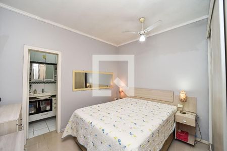 Suíte de apartamento para alugar com 3 quartos, 90m² em Passo da Areia, Porto Alegre