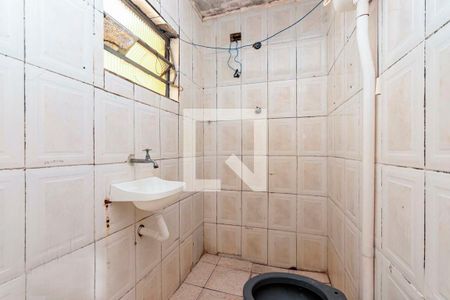 Banheiro de casa para alugar com 1 quarto, 18m² em Vila Jacuí, São Paulo