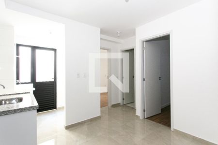 Sala de apartamento para alugar com 2 quartos, 30m² em Guaiauna, São Paulo