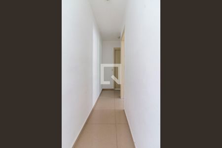 Corredor de apartamento para alugar com 2 quartos, 30m² em Vila Curuçá Velha, São Paulo