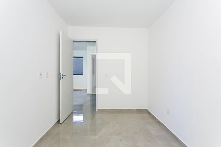 Quarto 1 de apartamento para alugar com 2 quartos, 38m² em Guaiauna, São Paulo
