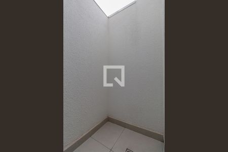 Área de Serviço de apartamento para alugar com 2 quartos, 41m² em Vila São Geraldo, São Paulo