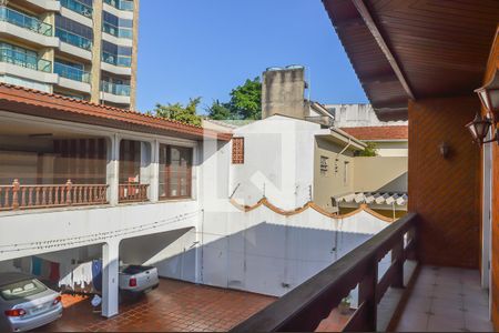 Casa para alugar com 640m², 5 quartos e 20 vagas Casa para alugar com 640m², 5 quartos e 20 vagasSacada