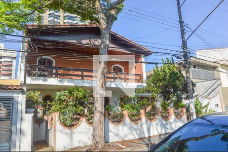 Casa para alugar com 640m², 5 quartos e 20 vagas Casa para alugar com 640m², 5 quartos e 20 vagasFachada