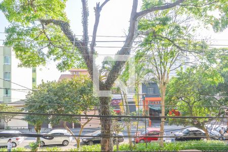 Casa para alugar com 640m², 5 quartos e 20 vagas Casa para alugar com 640m², 5 quartos e 20 vagasVista da sacada