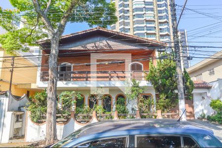 Casa para alugar com 640m², 5 quartos e 20 vagas Casa para alugar com 640m², 5 quartos e 20 vagasFachada