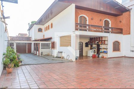 Casa para alugar com 640m², 5 quartos e 20 vagas Casa para alugar com 640m², 5 quartos e 20 vagasGaragem