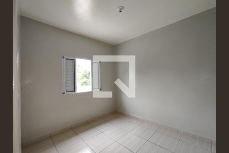 Quarto 2 de casa para alugar com 2 quartos, 65m² em Vila Romanópolis, Ferraz de Vasconcelos