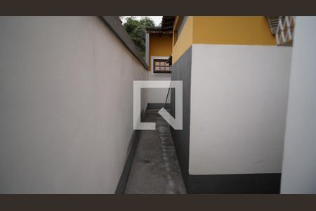 Corredor de casa à venda com 7 quartos, 614m² em Jacarepaguá, Rio de Janeiro