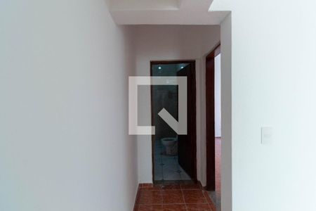 Banheiro Corredor de casa para alugar com 2 quartos, 80m² em Vila Matilde, São Paulo