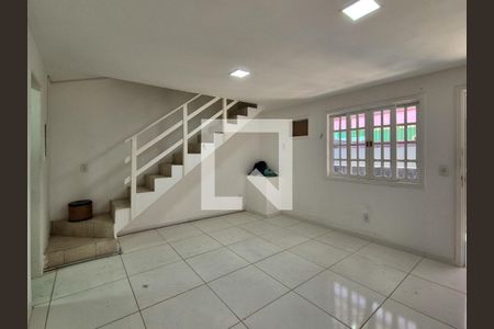 Sala de casa à venda com 2 quartos, 50m² em Vargem Grande, Rio de Janeiro