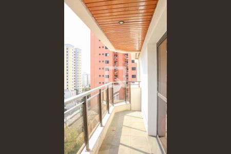 Sacada de apartamento à venda com 4 quartos, 139m² em Perdizes, São Paulo