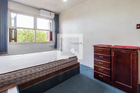 Dormitório 2 de apartamento para alugar com 2 quartos, 60m² em Rubem Berta, Porto Alegre