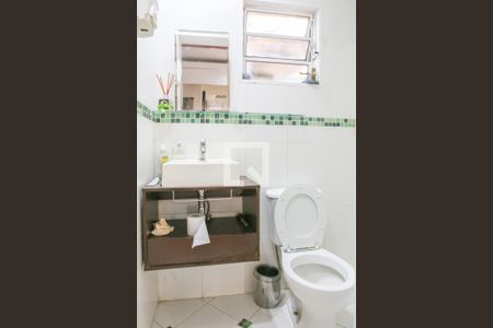Lavabo de casa para alugar com 3 quartos, 300m² em Vila Pompéia, São Paulo