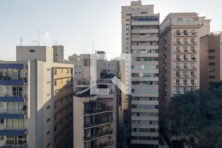 Vista da Sala de apartamento para alugar com 3 quartos, 130m² em Higienópolis, São Paulo